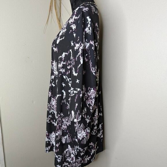 Prescott plus size floral blouse - Picture 4 of 8